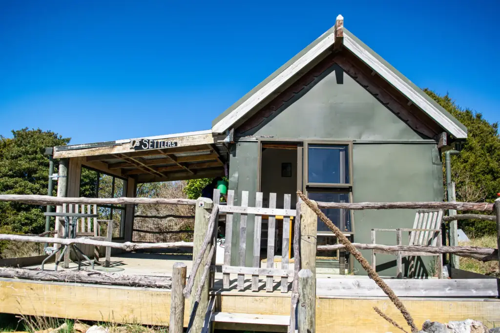 Settlers Hut